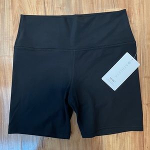 NWT Transcend 7” Bike Short